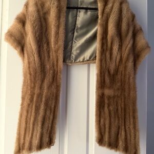 Chic Tan Fur Women's Cape